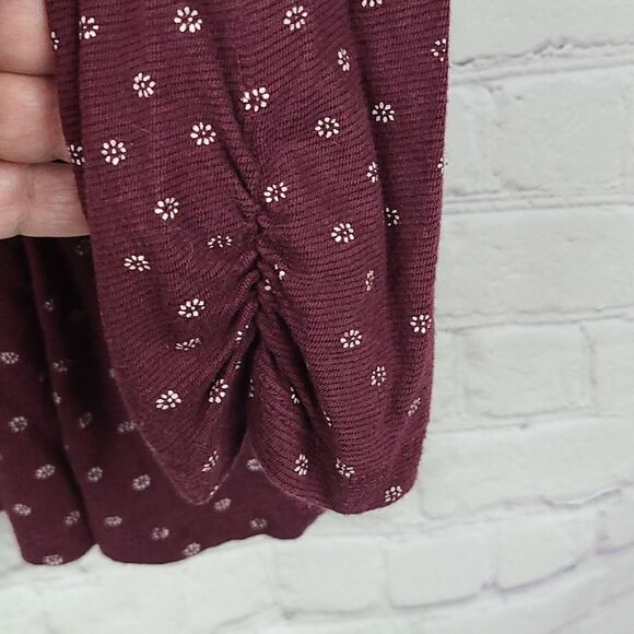 Lucky Brand Burgundy Print Ruched Sleeve Thermal Tee Linen Knit Shirt Medium Top - Picture 7 of 13